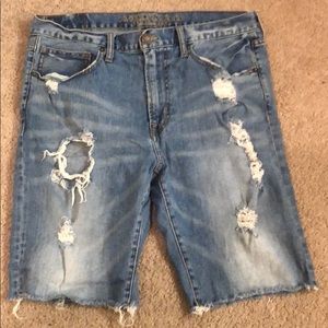 Men’s American Eagle Distressed Jean Shorts